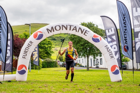 Chris Cope wins the Montane Summer Spine 2024